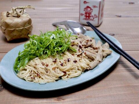 豚モツそうめん